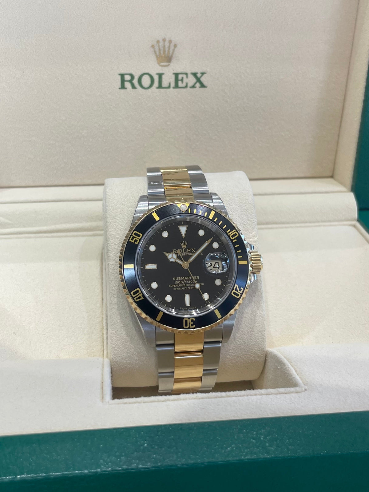 2000 Rolex Submariner 16613LN